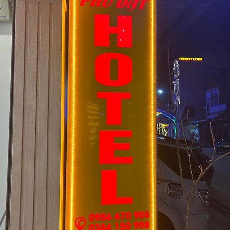 Phu Dat Hotel Dong Van  Eksteriør billede