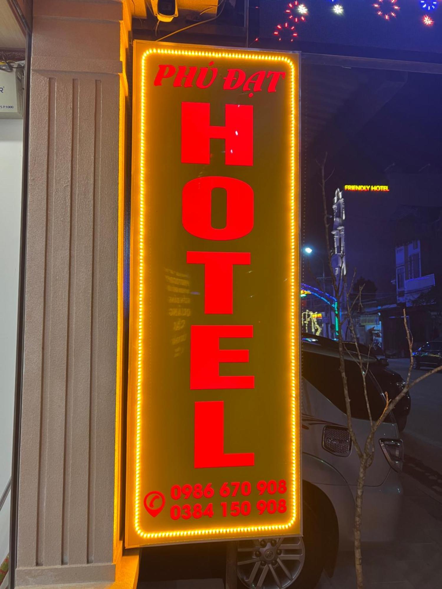 Phu Dat Hotel Dong Van  Eksteriør billede