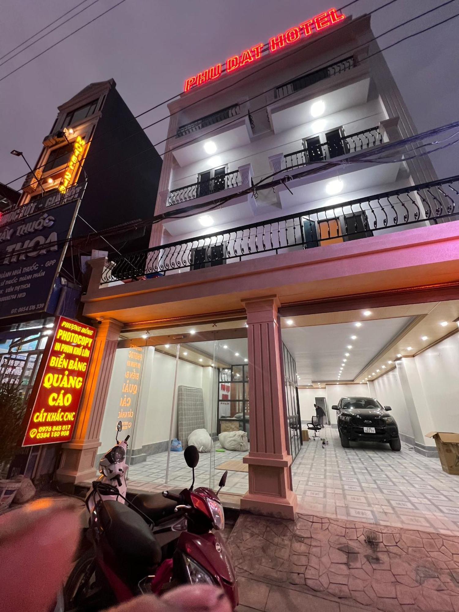 Phu Dat Hotel Dong Van  Eksteriør billede